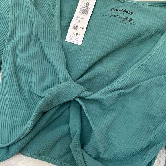 NWT Garage Sabrina Seamless Twist long sleeve top - Picture 7 of 7